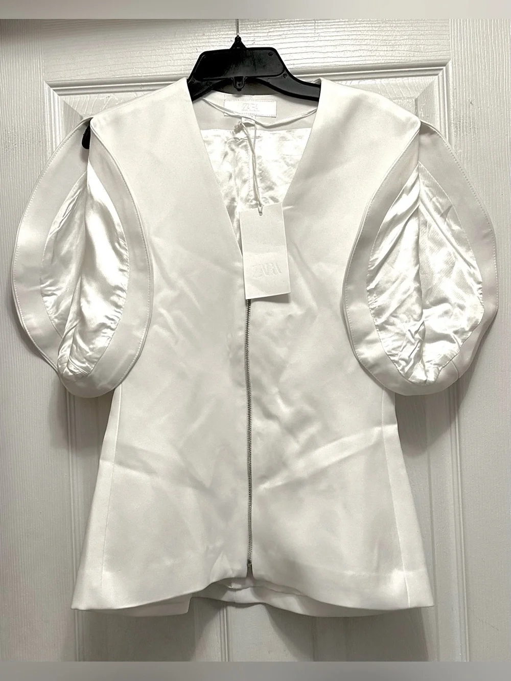 Zara White Puff-Sleeve Zip Front Blouse
